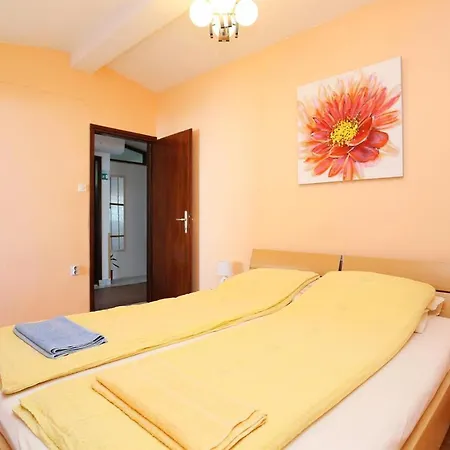 With A Parking Space Podstrana, Split - 5225 شقة